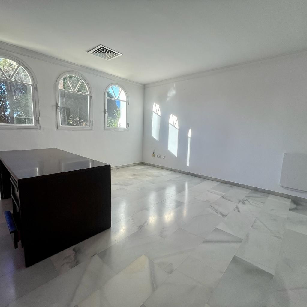 41db8836cba0e803b1df3af201a07d79 - 12