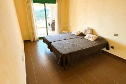 44b7be6621325cd4f142310f003d0cb4 - 23