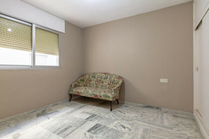 4b0c6a2b24a8541e7246c5ddee79c4ee - 16