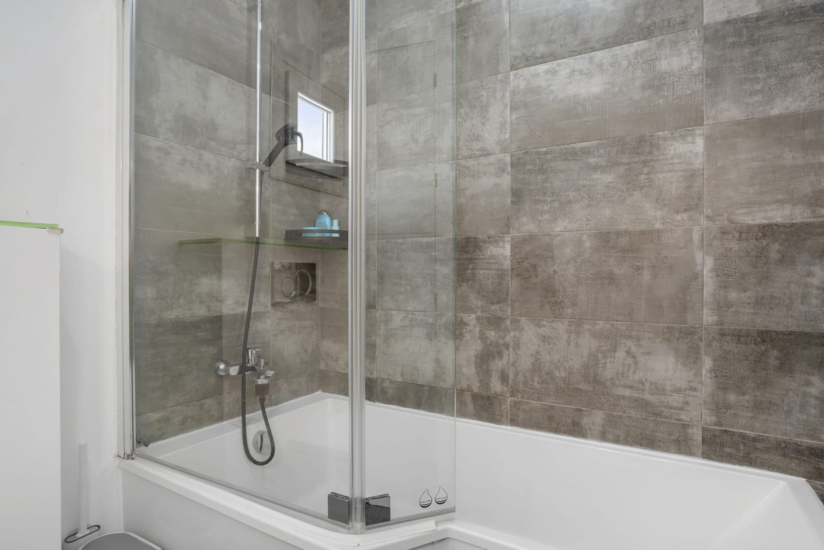 4bc4089c663ffcaa0f0e0e68abc4185c - 11