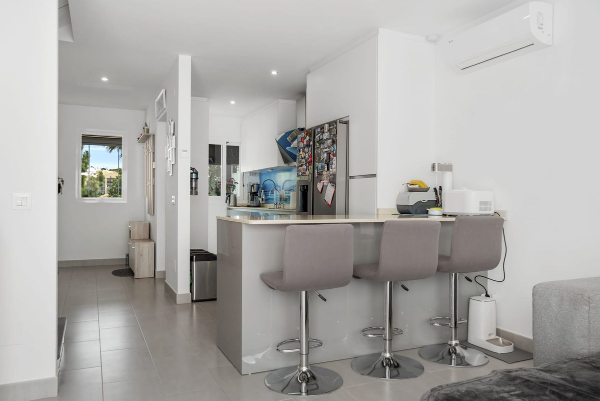 4bc4089c663ffcaa0f0e0e68abc4185c - 19