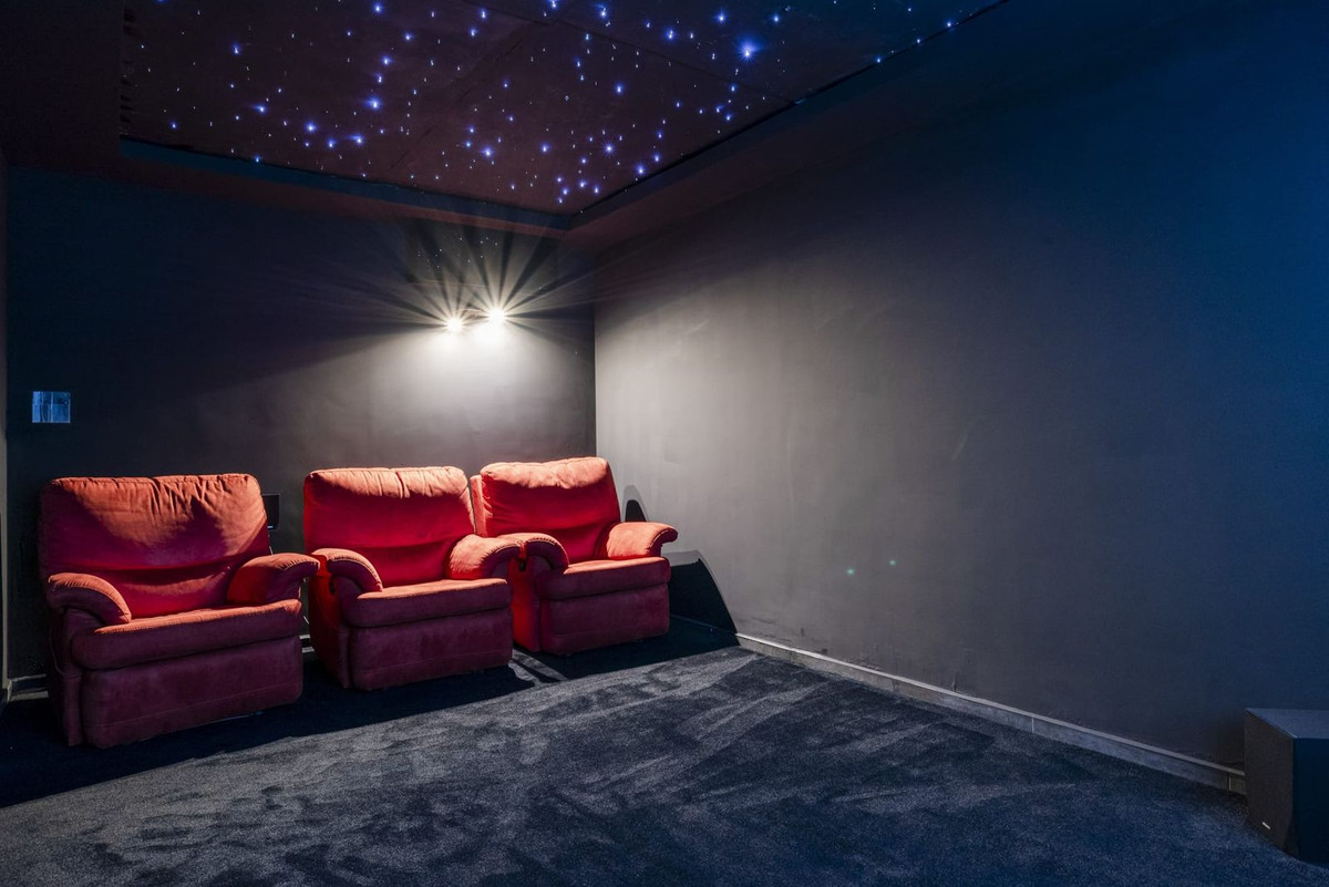 4bc4089c663ffcaa0f0e0e68abc4185c - 32