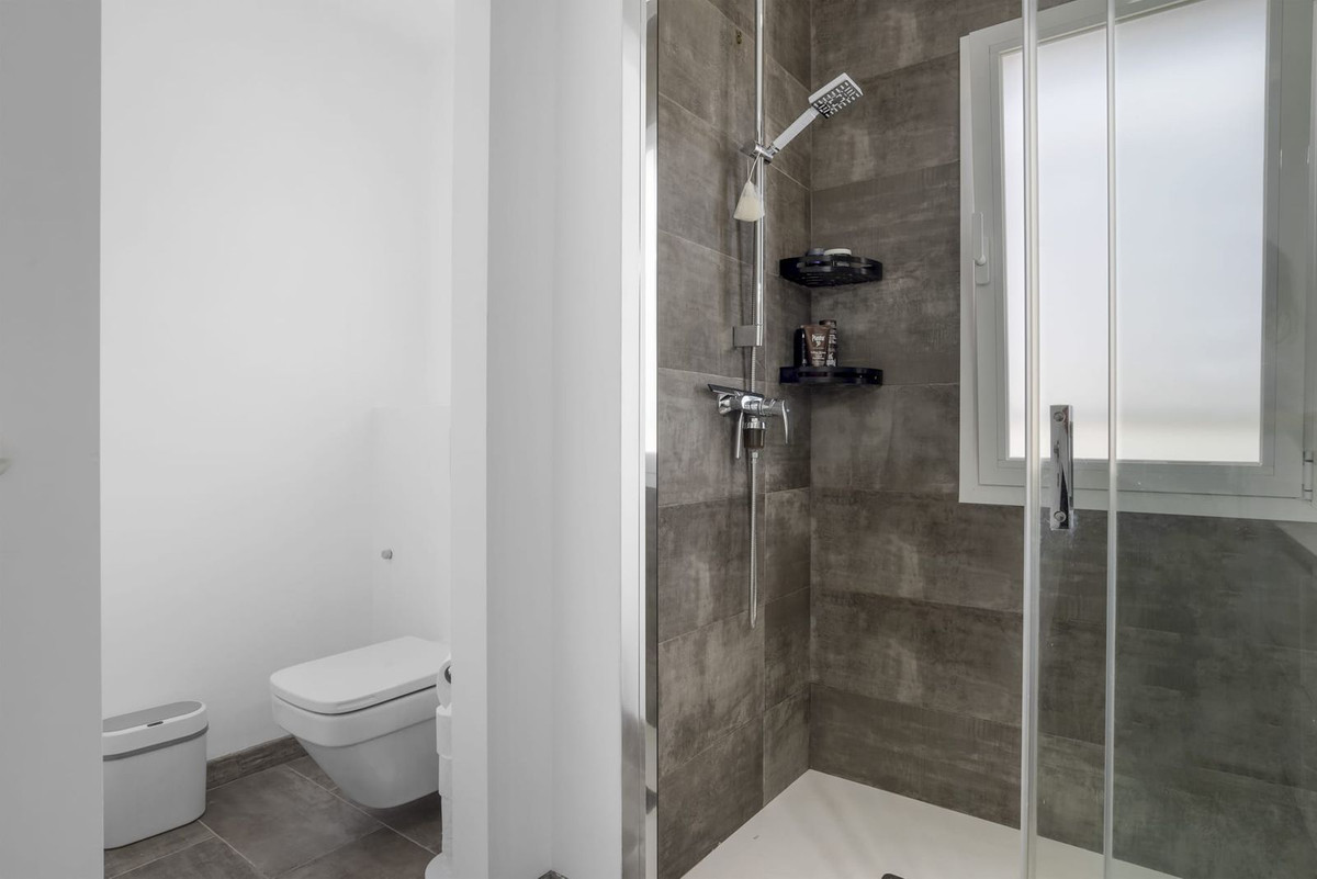 4bc4089c663ffcaa0f0e0e68abc4185c - 5