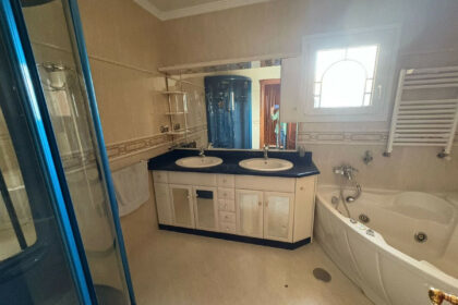 4c4f65cd2b5f28e28e15e41fb8f26487 - 46