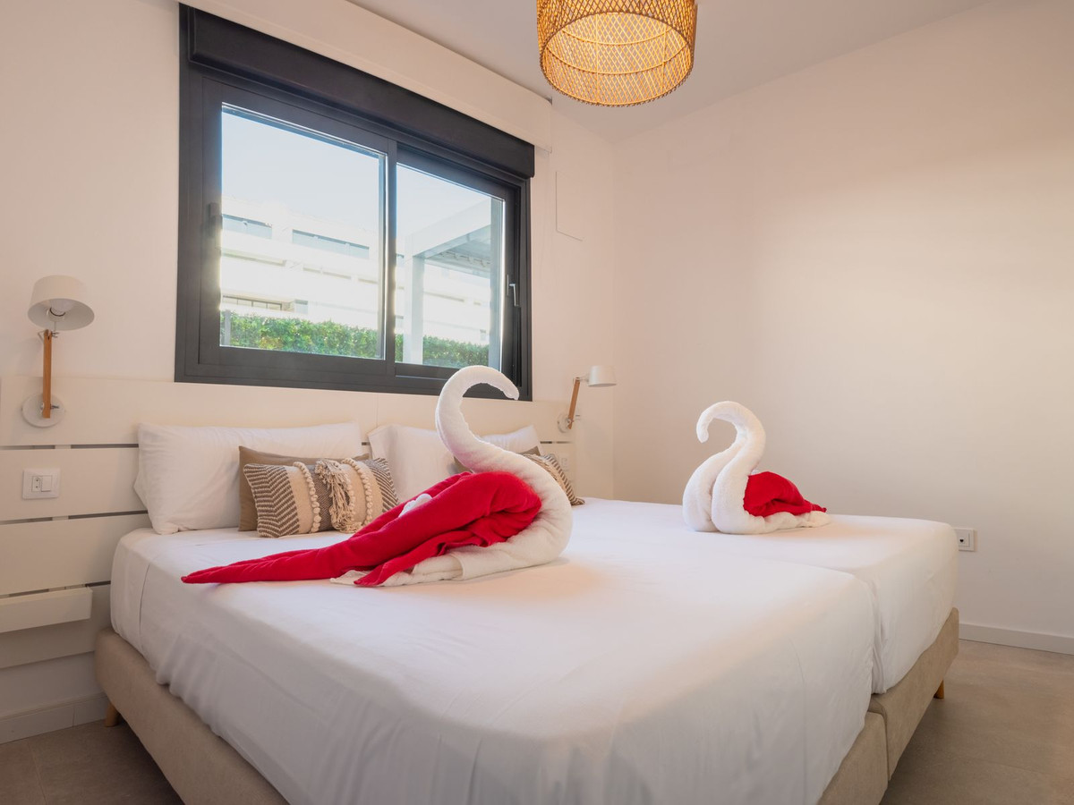 4efbab3963751b5964b8c6d909ed364f - 1