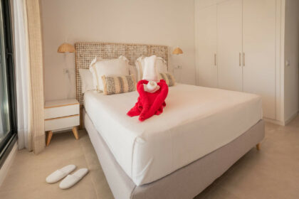 4efbab3963751b5964b8c6d909ed364f - 2