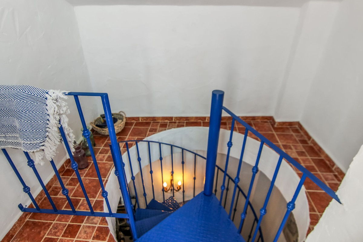 5115d2b53764f858b60c0d8638a82493 - 11