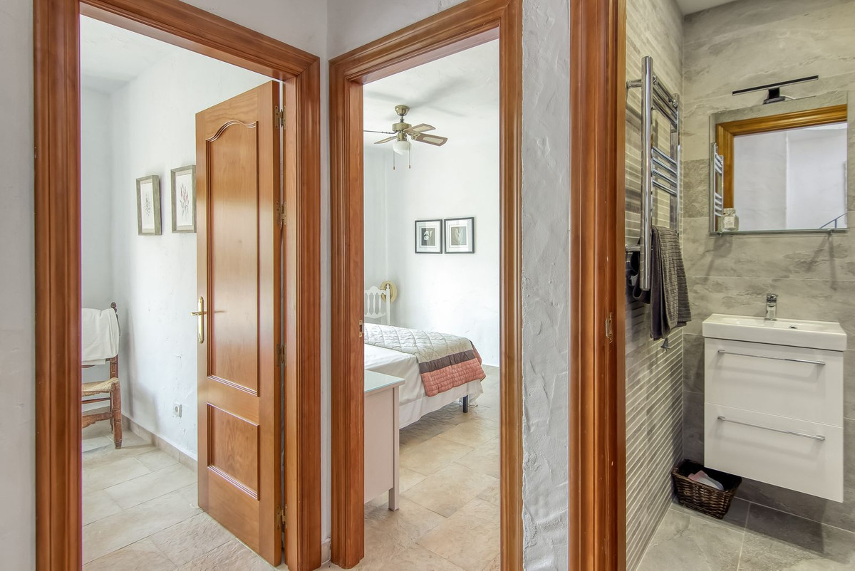 5115d2b53764f858b60c0d8638a82493 - 12