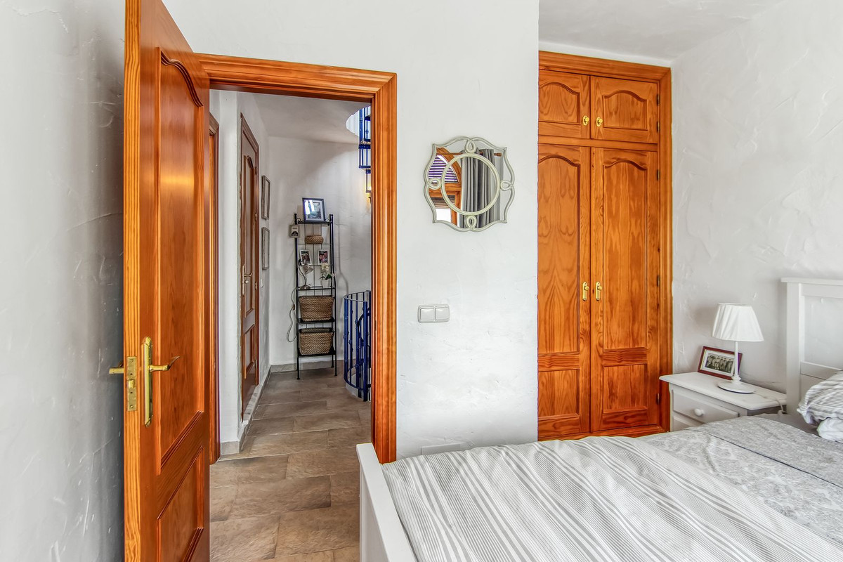 5115d2b53764f858b60c0d8638a82493 - 16