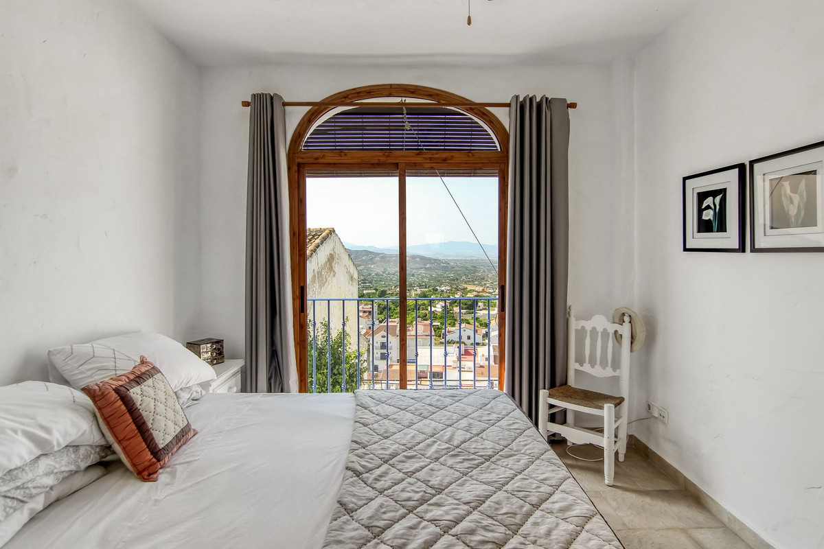 5115d2b53764f858b60c0d8638a82493 - 18