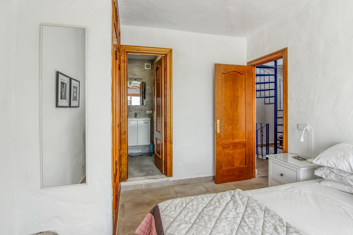 5115d2b53764f858b60c0d8638a82493 - 19