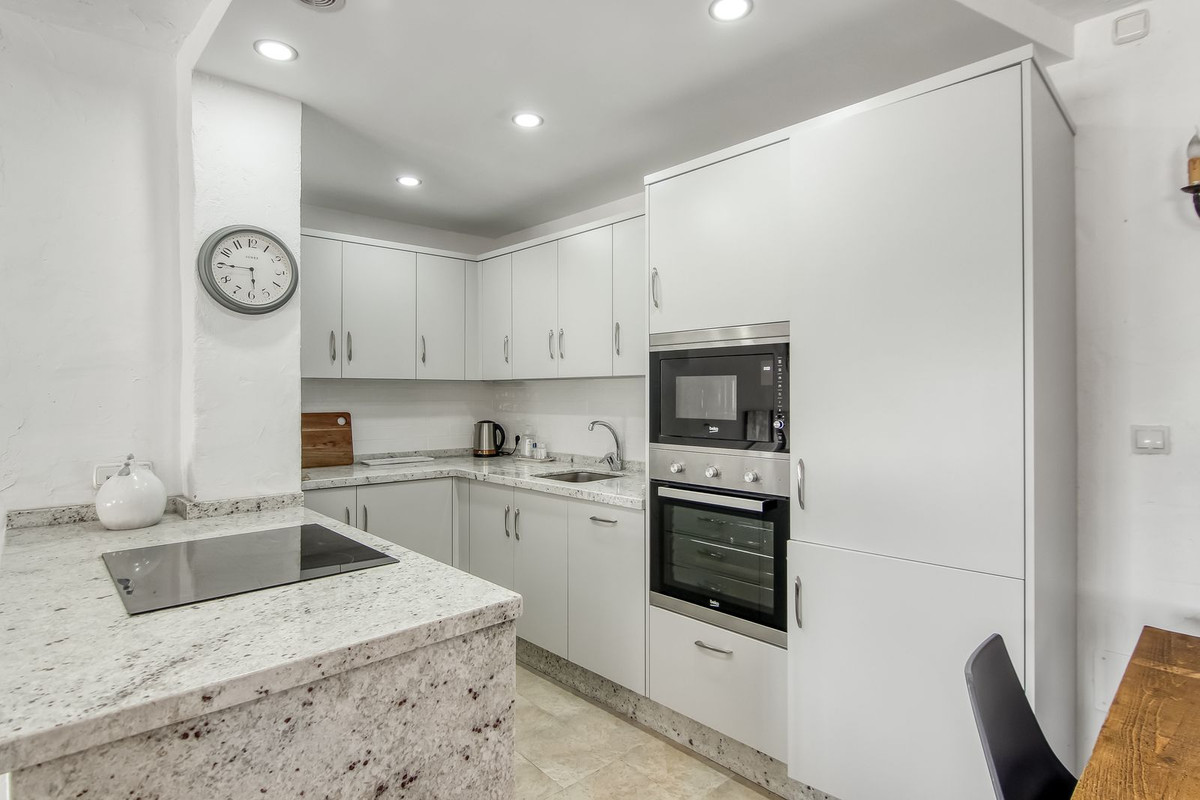 5115d2b53764f858b60c0d8638a82493 - 5