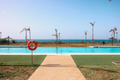 530212efa673aaf61a1c48a61daad572 - 1