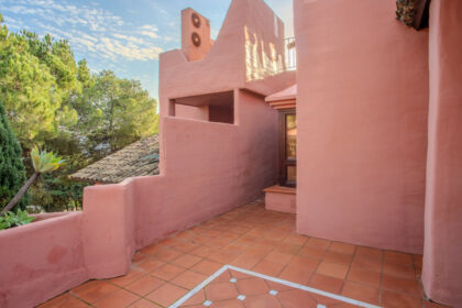 541e8043817eaae009bfc7f7ebe38f0e - 34