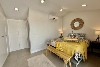 56182ff6a5cc91e2479a55d2a7b8657b - 4