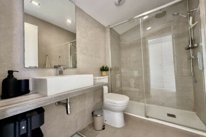 56182ff6a5cc91e2479a55d2a7b8657b - 6