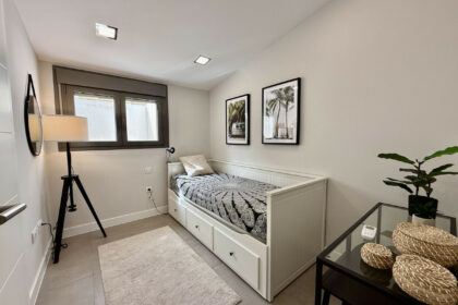 56182ff6a5cc91e2479a55d2a7b8657b - 9