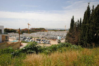 58497eff21d86695ade8b6fd3122e100 - 1