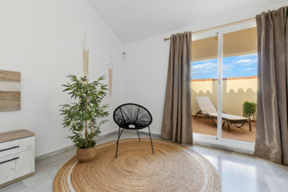 5aac084f772d64c605c7d2481d08e1d4 - 8