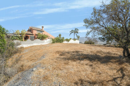 5b5744d0a1a3c65d283c137bad8f2645 - 15