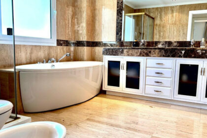 5b6a6ab10e0034af36c7036d434051dd - 20