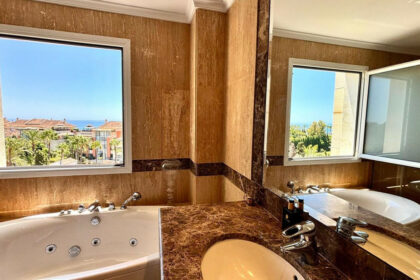 5b6a6ab10e0034af36c7036d434051dd - 21