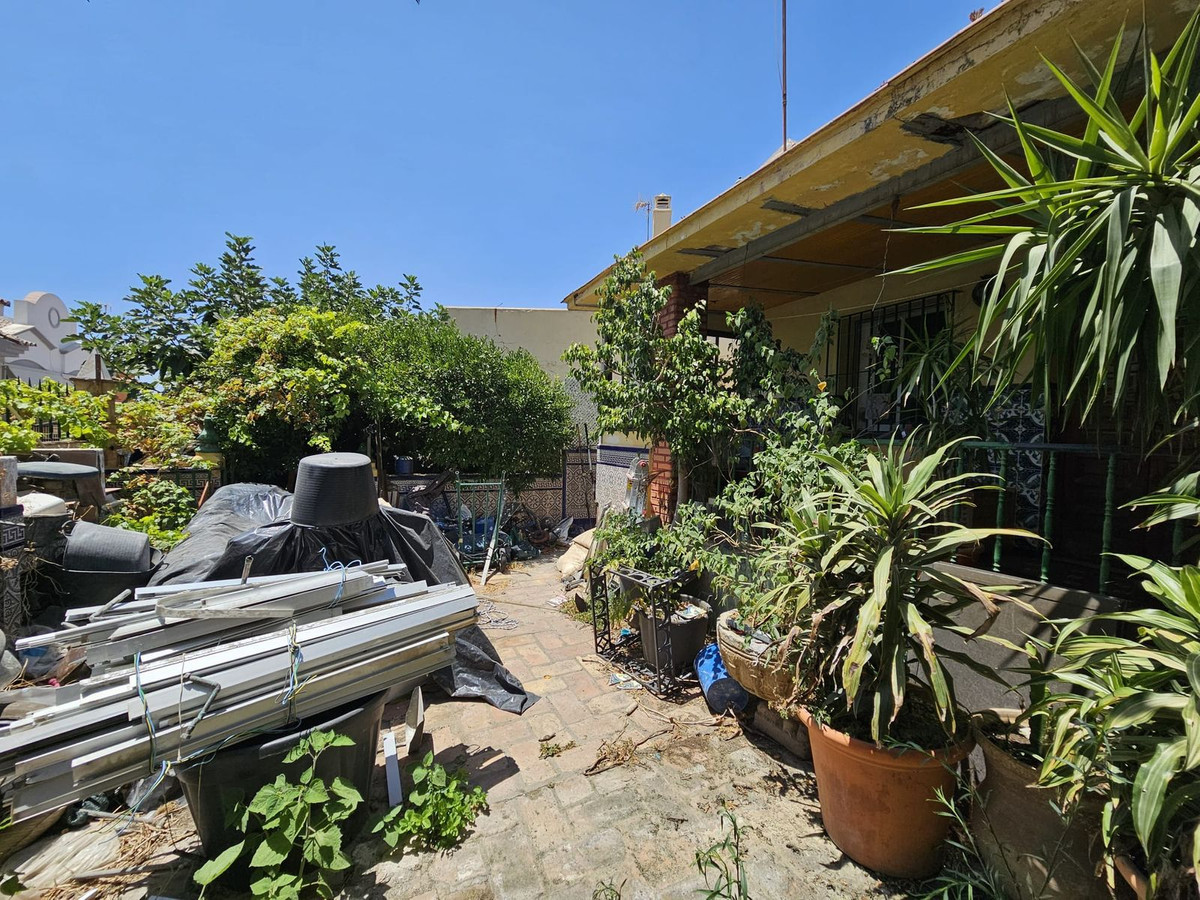 5ecf7a7060689bd509eaff7b20df31cb - 17