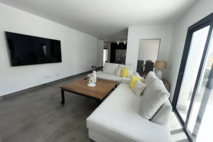 60016d1d6cbfa3ae4673ce2040b55228 - 10