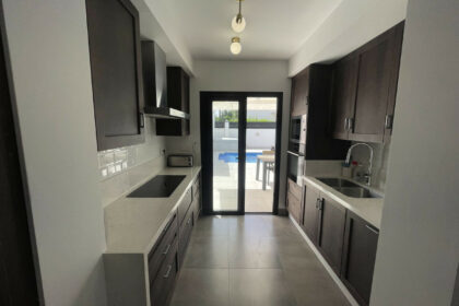 60016d1d6cbfa3ae4673ce2040b55228 - 15