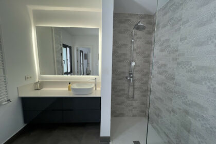 60016d1d6cbfa3ae4673ce2040b55228 - 36