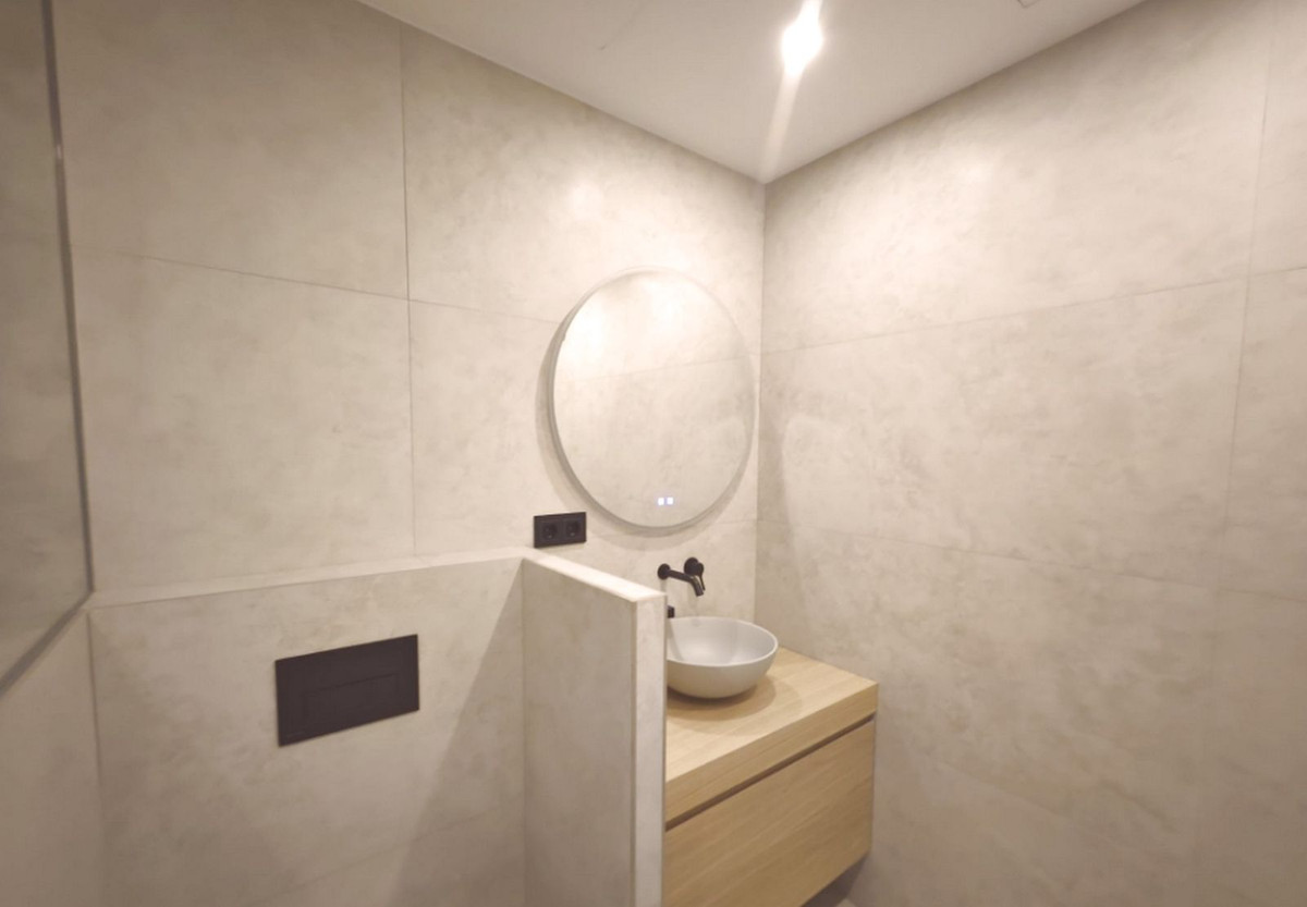 615f4f6cb51c1a66d5ee78ab52444e71 - 13