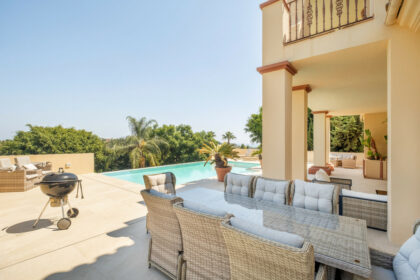 6336b75294e6493d9b9cc82b116daec8 - 18