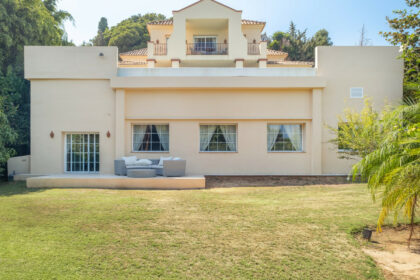 6336b75294e6493d9b9cc82b116daec8 - 26