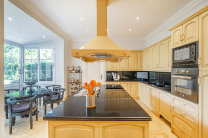 6336b75294e6493d9b9cc82b116daec8 - 29