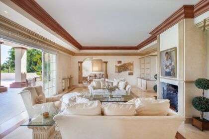 6336b75294e6493d9b9cc82b116daec8 - 33