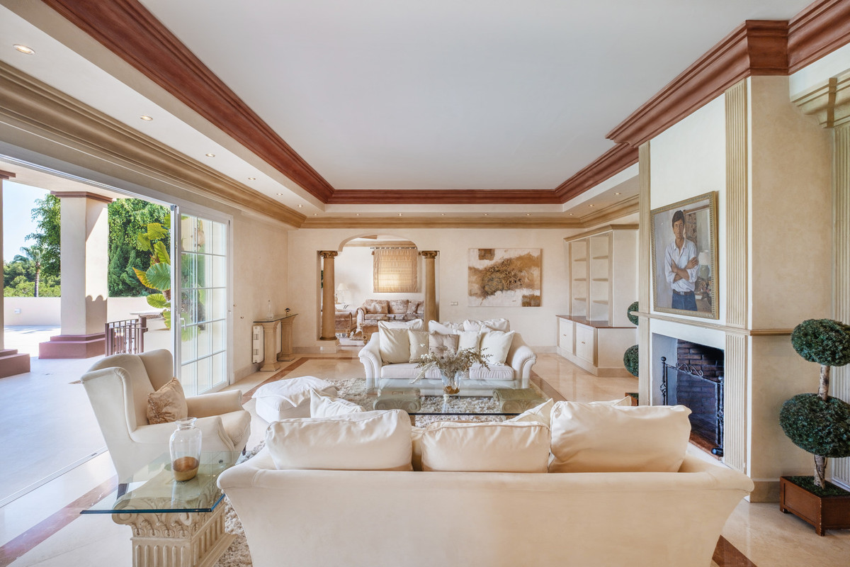 6336b75294e6493d9b9cc82b116daec8 - 33