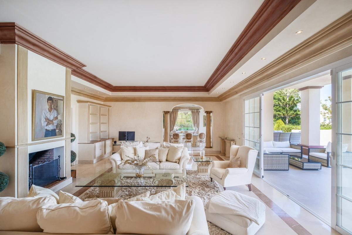 6336b75294e6493d9b9cc82b116daec8 - 34