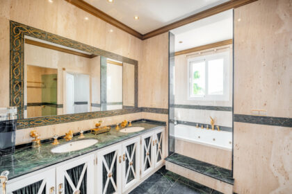 6336b75294e6493d9b9cc82b116daec8 - 41