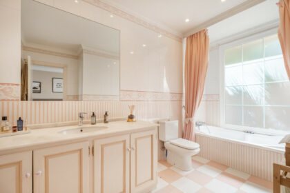 6336b75294e6493d9b9cc82b116daec8 - 44