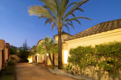 6336b75294e6493d9b9cc82b116daec8 - 52