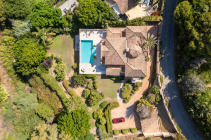 6336b75294e6493d9b9cc82b116daec8 - 8