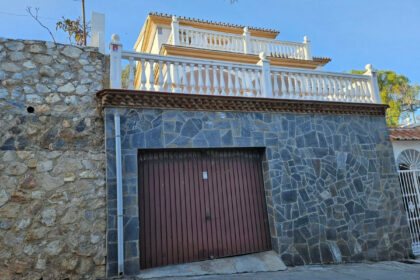 649cdcc74a49dae5a7e1e59317228c56 - 13