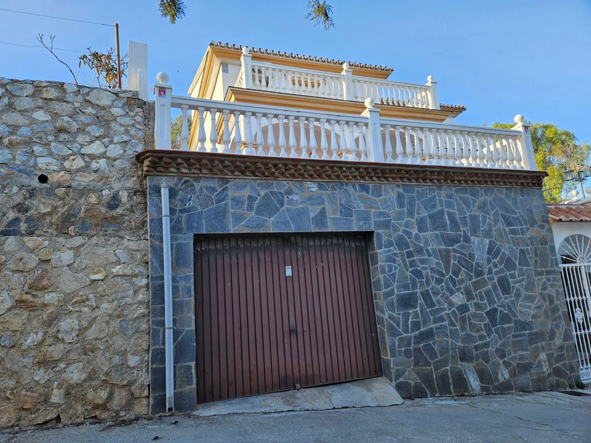 649cdcc74a49dae5a7e1e59317228c56 - 13