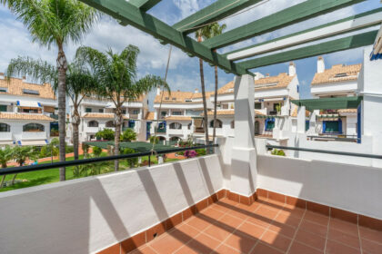 67597a5e85ff9bdfd9590dfc1207a5a9 - 18