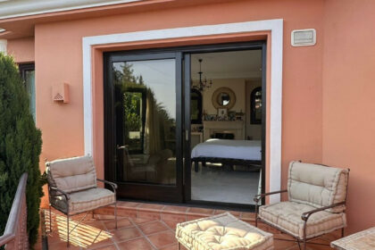 67ee7395960af6dbe4aa6156305bd652 - 21