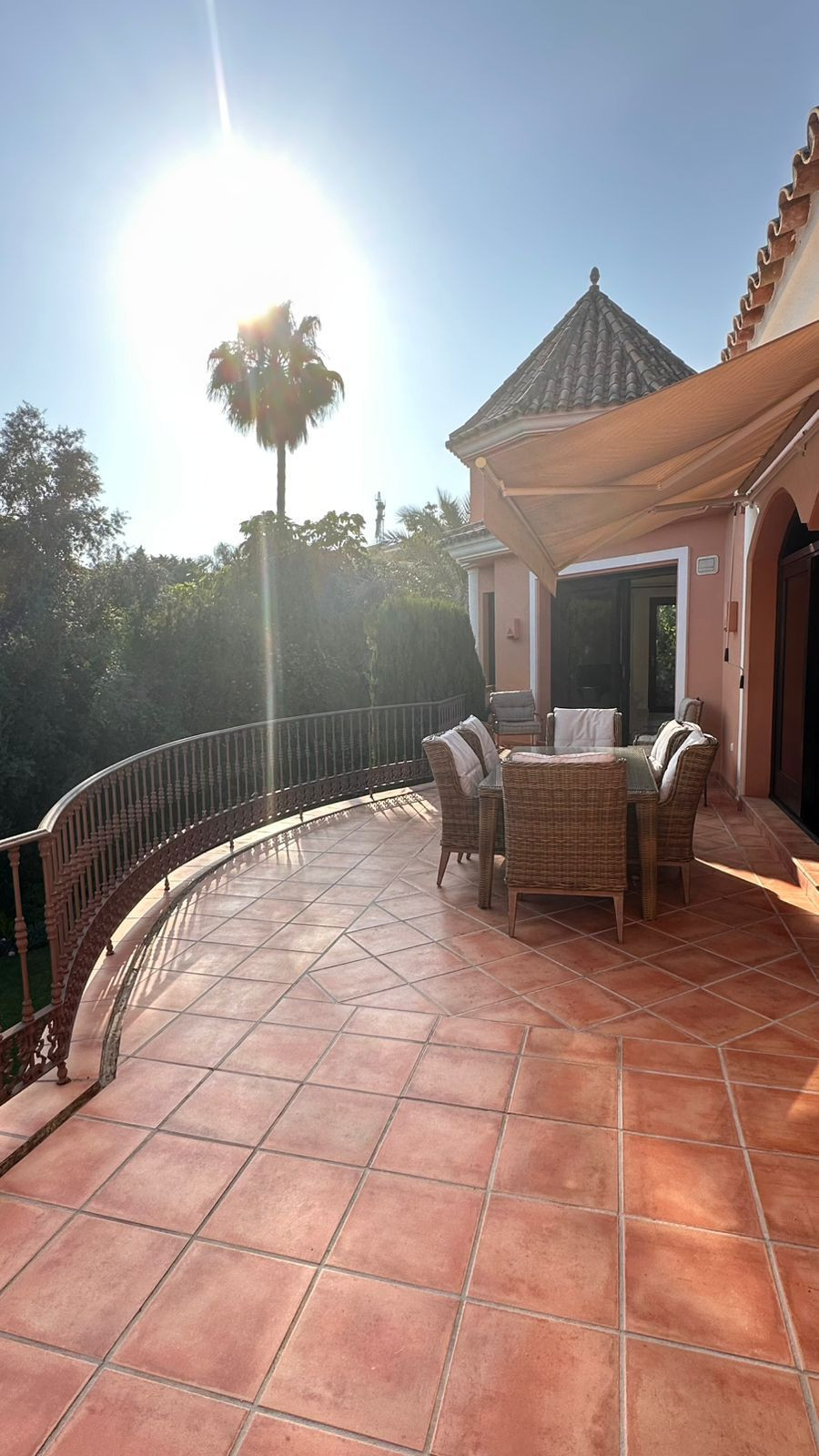 67ee7395960af6dbe4aa6156305bd652 - 22