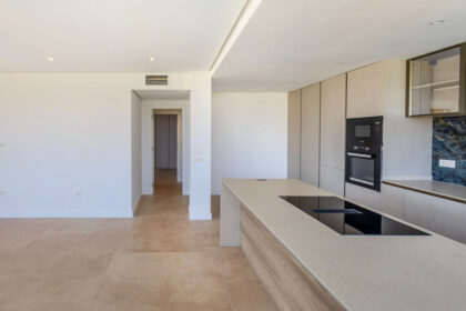 680fd14e42942bfc12e7f48283afdc8e - 14