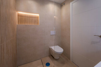 680fd14e42942bfc12e7f48283afdc8e - 26