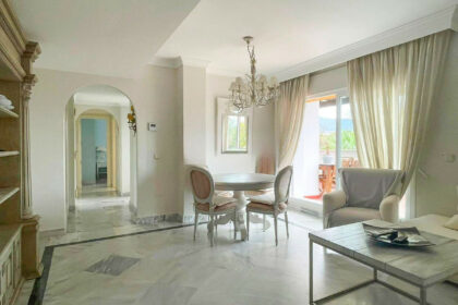 683baf40d39b3b138a7610a04dcddb70 - 1