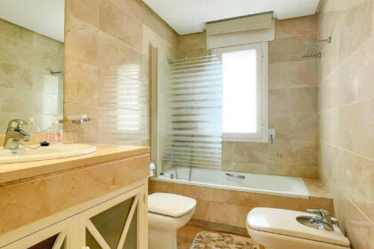 683baf40d39b3b138a7610a04dcddb70 - 10